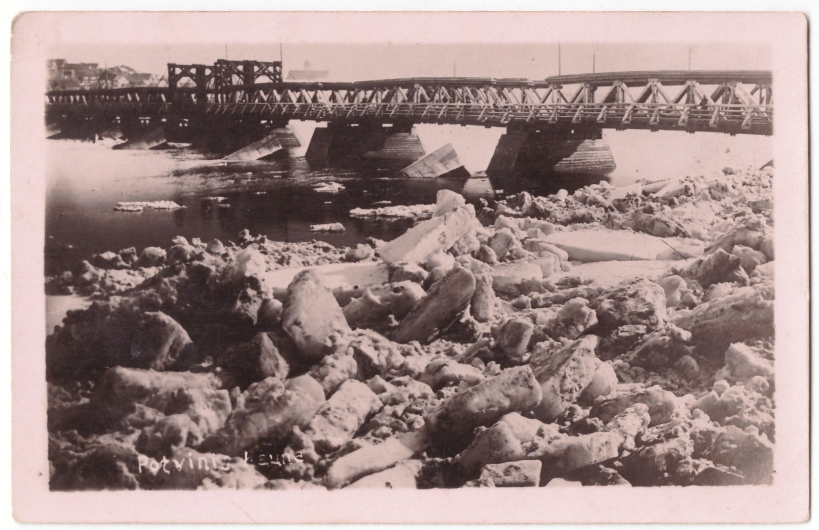 375. Kaunas, ledonešis