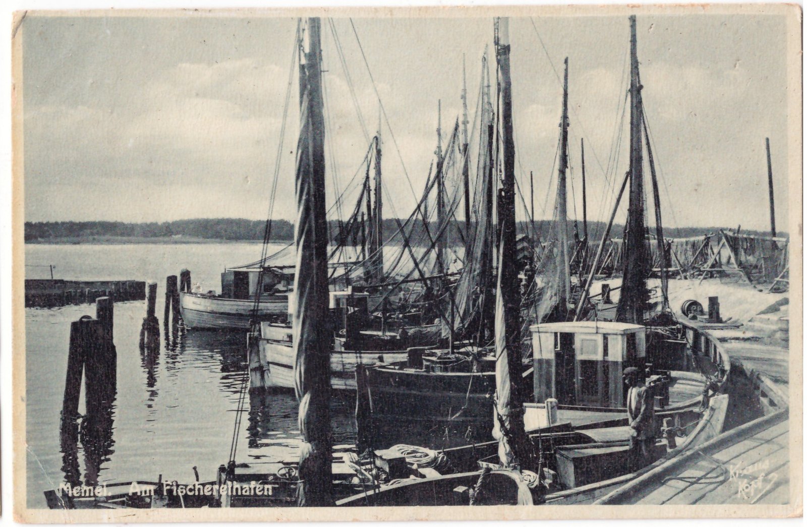 432. Klaipėda žvejų uostas