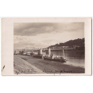 447. Kaunas garlaiviai prieplaukoje