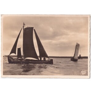 453. Nida kurėnas mariose