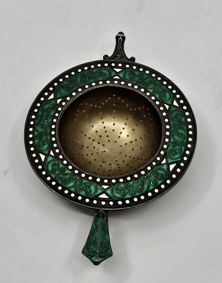 552. Sietelis arbatai.